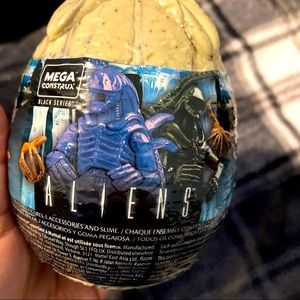 Aliens Egg Toy. ( slime ) Black Series. NEW.
